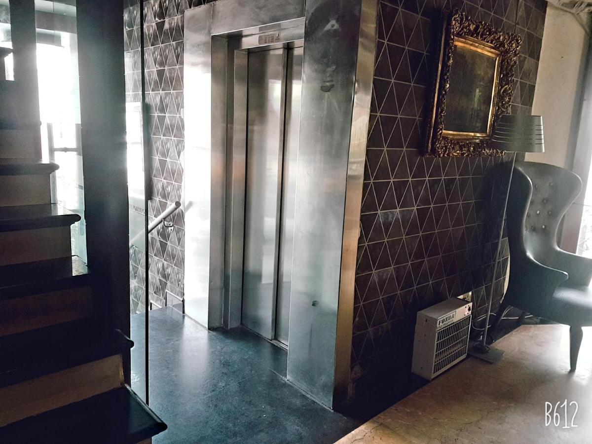 Hotel Royal Castle Grand Nowe Delhi Zewnętrze zdjęcie